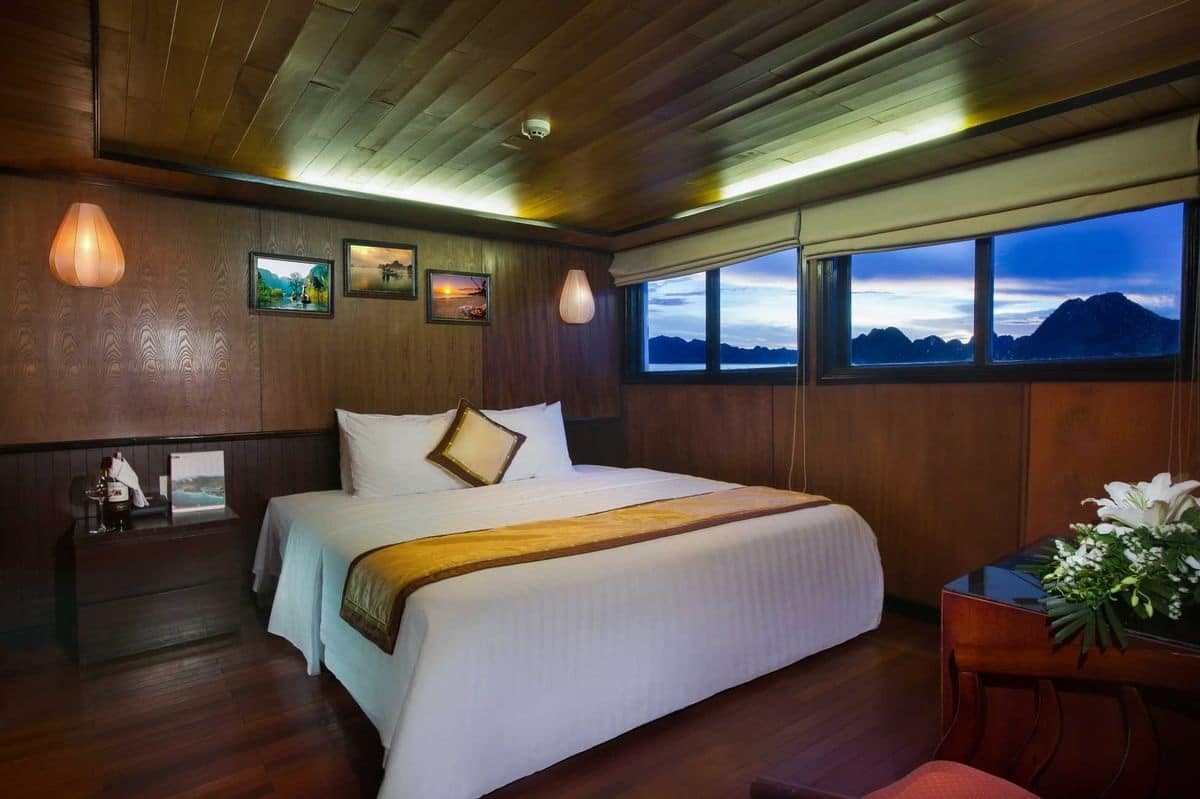 Syrena Delux Baconly