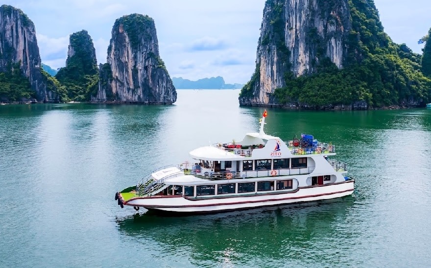 Du thuyền Otis Cruise Hạ Long