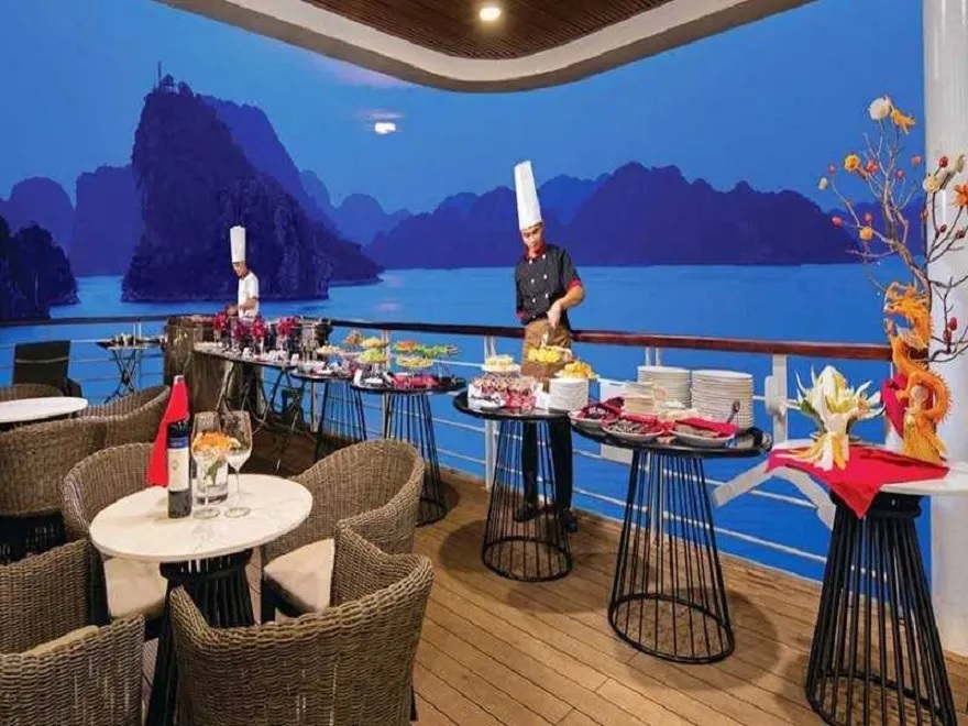 Tiệc hoàng hôn trên Du thuyền Jade Sails