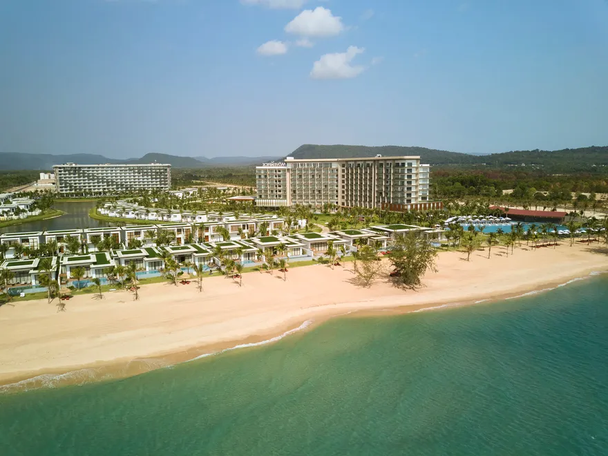 Mövenpick Resort Waverly Phú Quốc