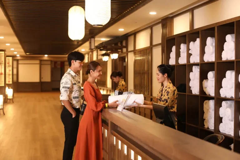 Yoko Onsen Quang Hanh