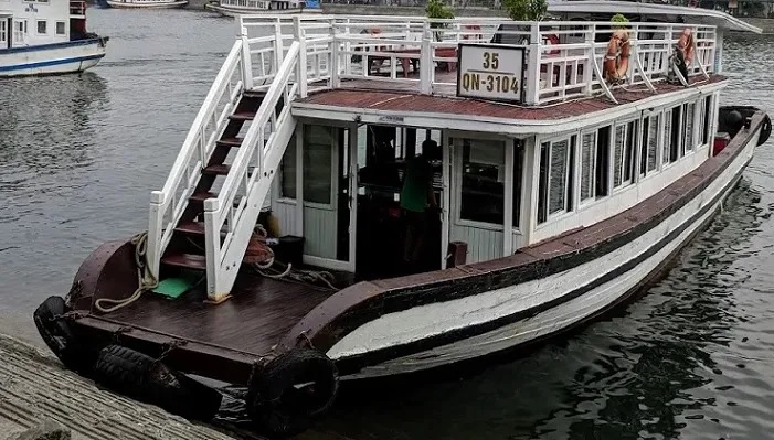 Du thuyền 48 chỗ