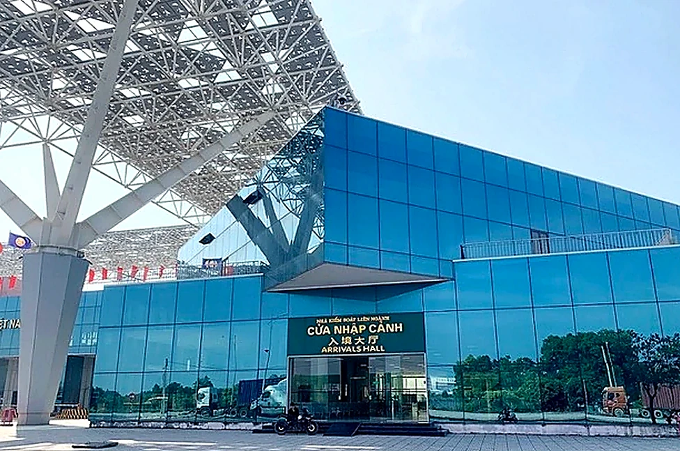 Khu liên hợp kiểm soát thủ tục xuất nhập cảnh tại cửa khẩu Bắc Luân 2 Móng Cái