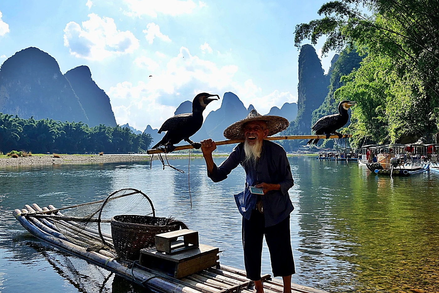 Du Ngoạn Sông Ly Giang - Khung cảnh Hưng Bình Giai Cảnh - nguyên mẫu phong cảnh in trên tờ tiền 20 Nhân dân tệ