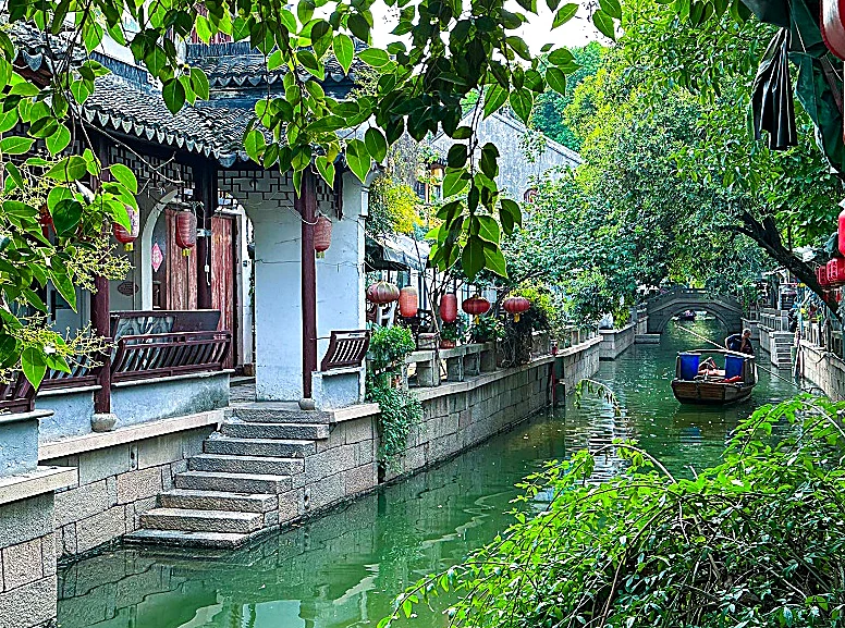 Nếp nhà xưa cổ kính và không gian bình yên tại Trúc Sơn cổ trấn Đông Hưng