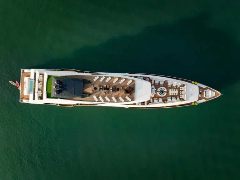 Du Thuyền La SEN of the Bay (Siêu Du Thuyền 5 Sao Vịnh Hạ Long – Lan Hạ)