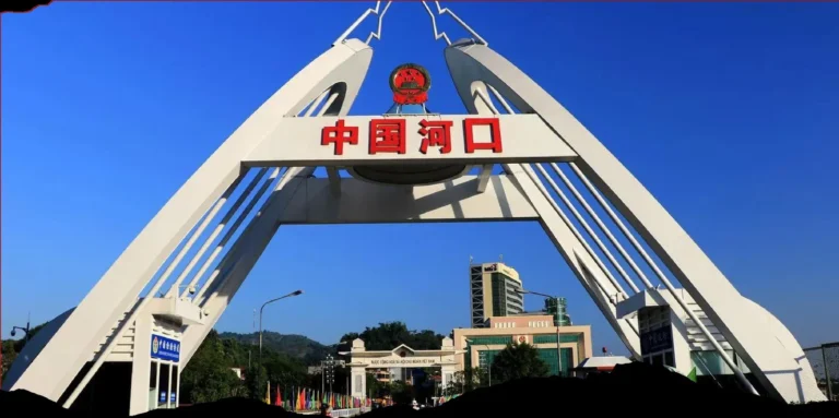 Tour Khám Phá Hà Khẩu: Trong Ngày & Lào Cai – Hà Khẩu 2N1Đ